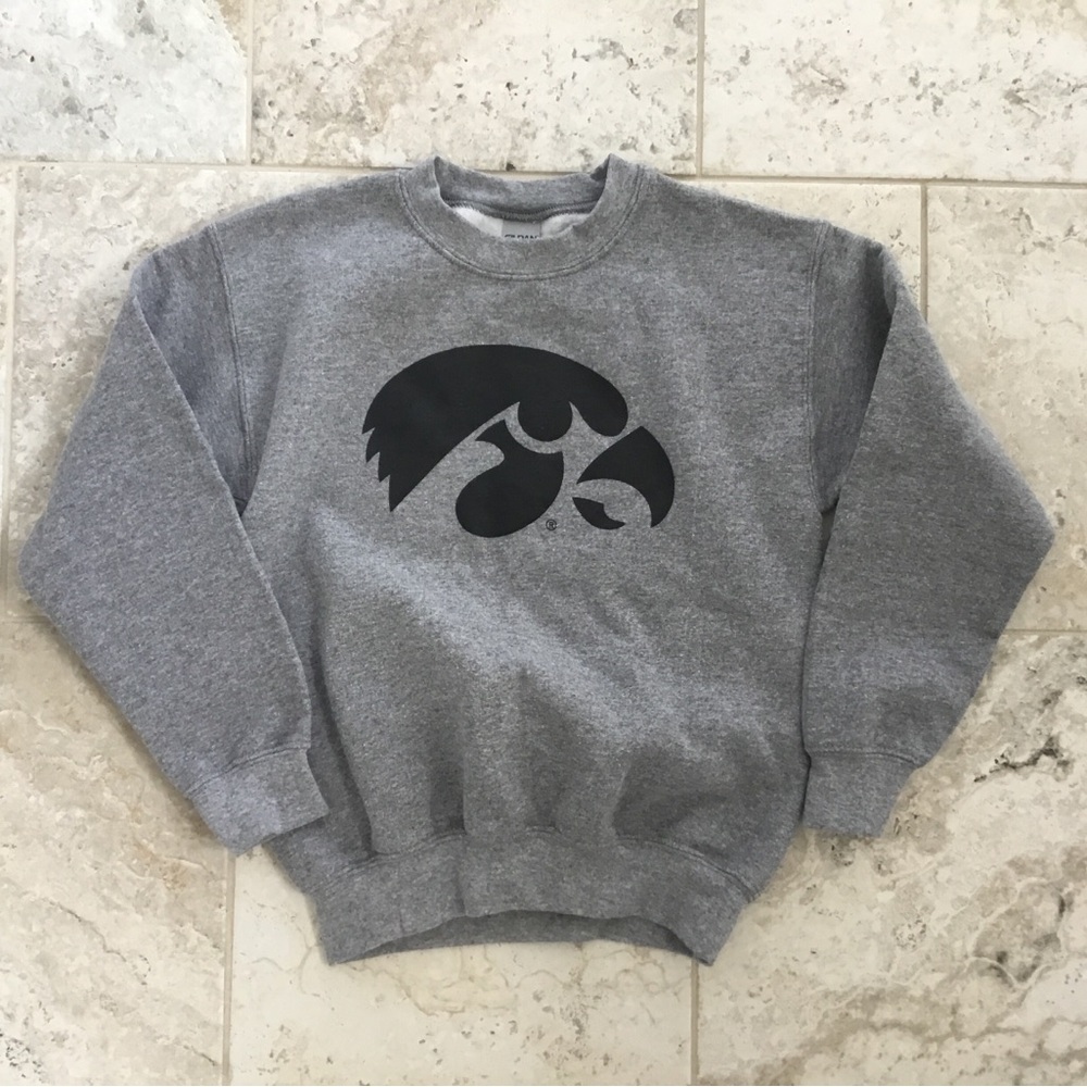 Iowa Hawkeye Boys size Small sweatshirt